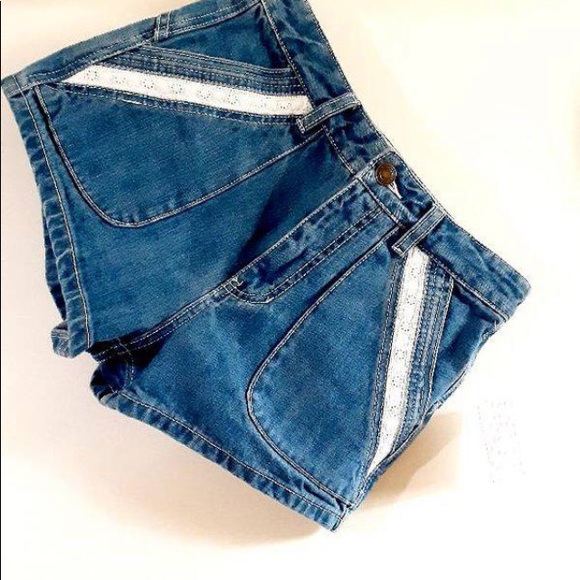 Free The People BNWT Lewis Sweet Surrender short! So cute 🥰! - Picture 5 of 8